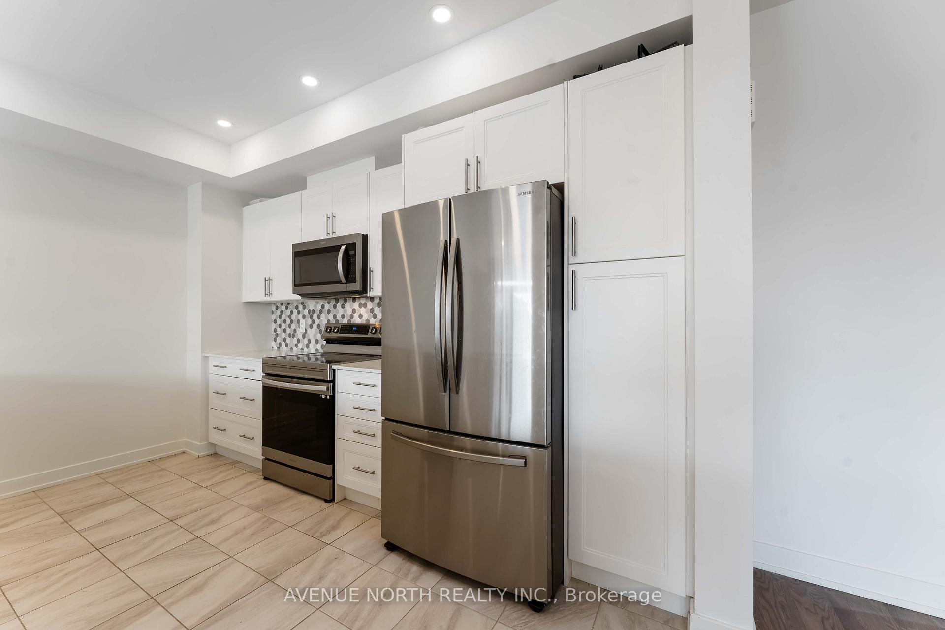 Photo 15 of 870 Anciano Crescent, Ottawa, Kanata - Emerald Meadows/Trailwest — HOMEH