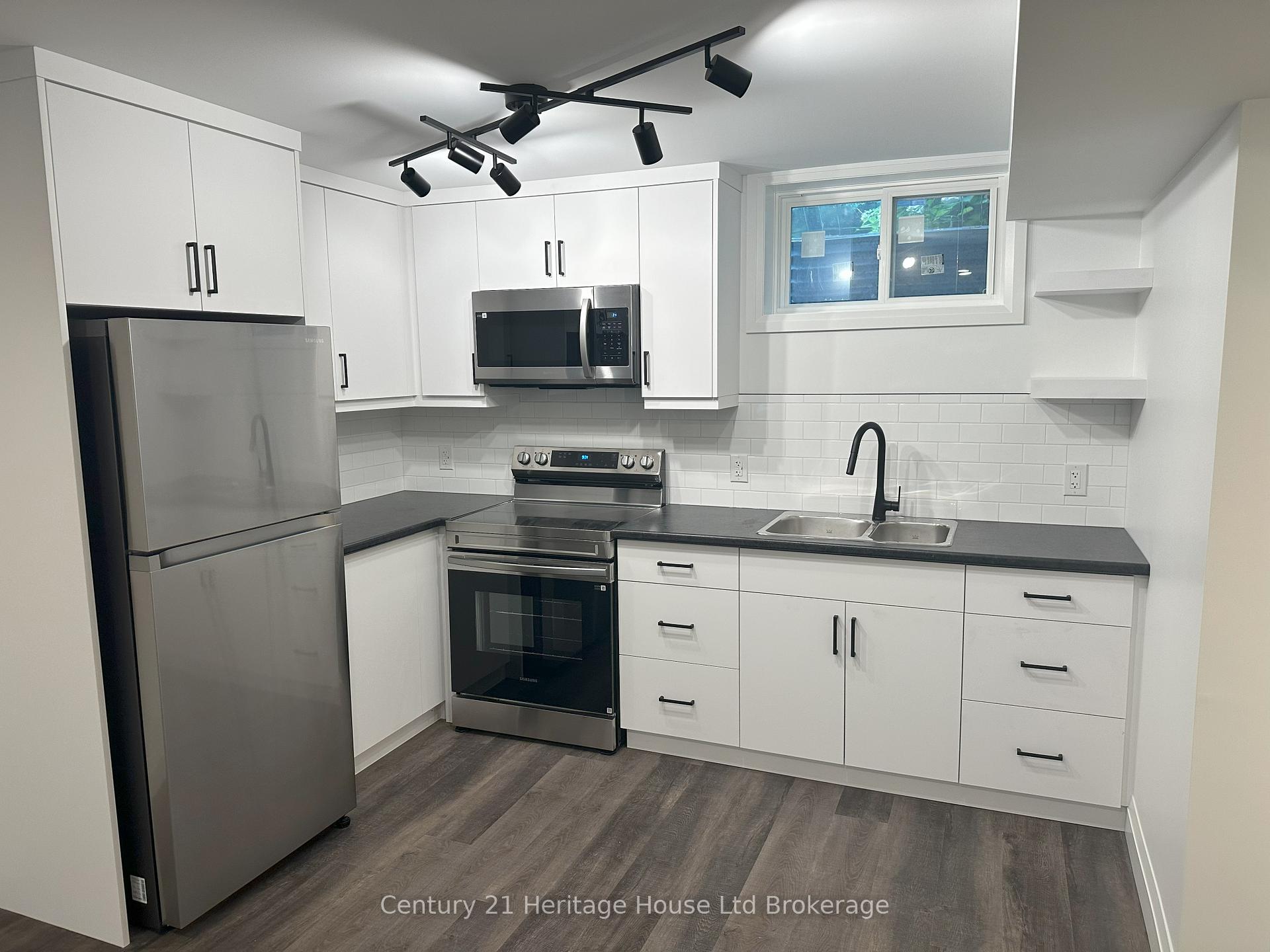Photo 9 of Unit 2, 30 Zeffer Place, Kitchener — HOMEH