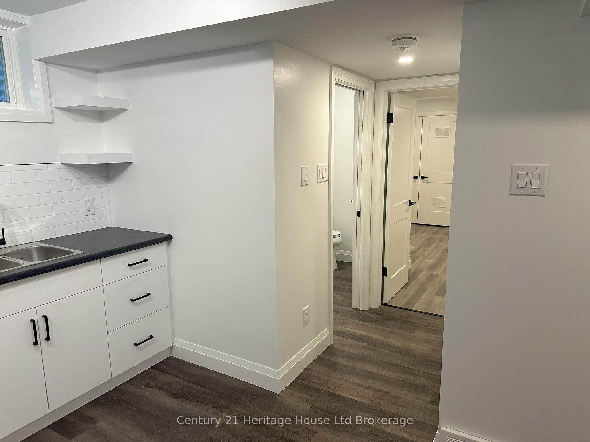 Photo 10 of Unit 2, 30 Zeffer Place, Kitchener — HOMEH