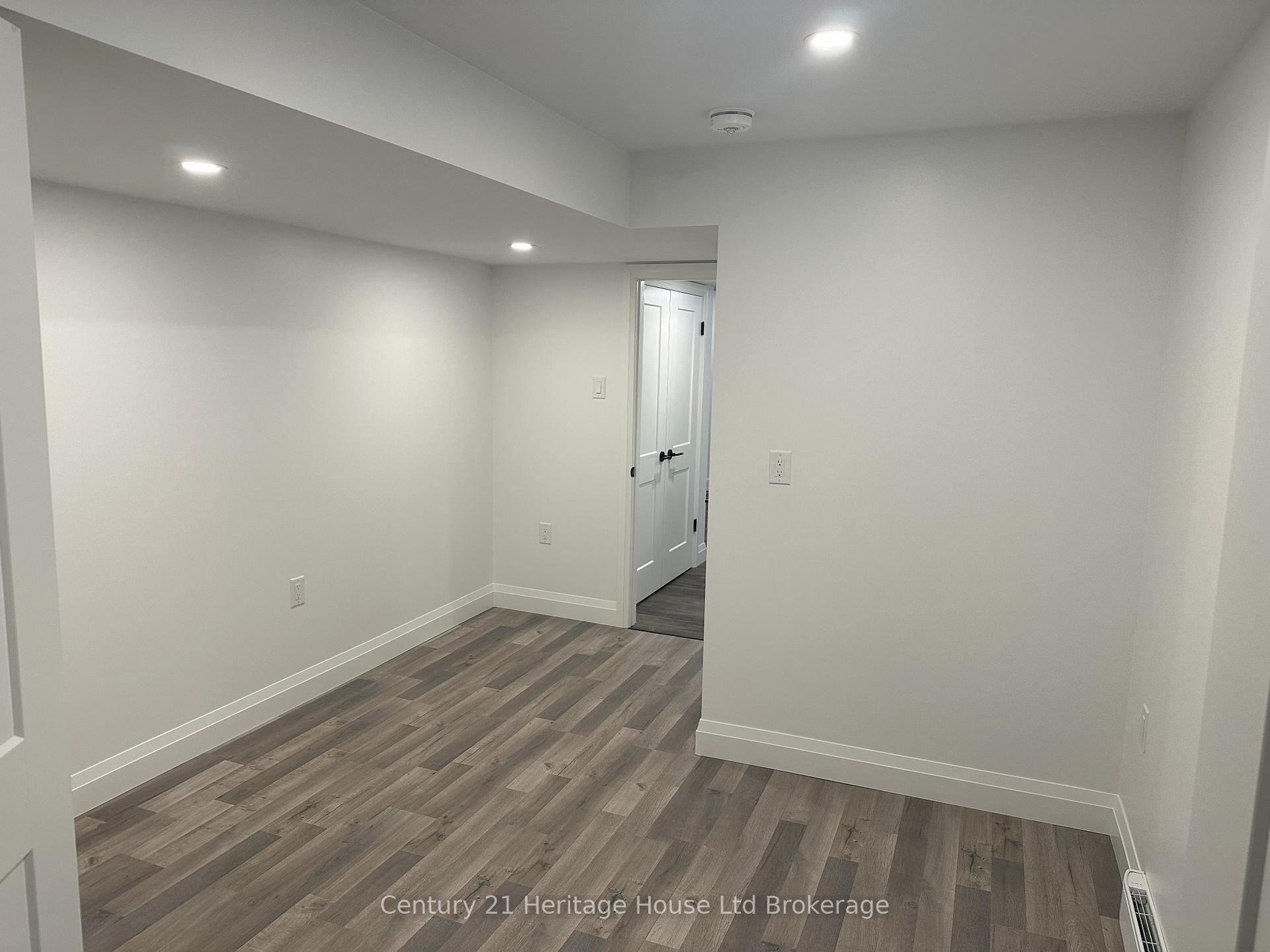 Photo 18 of Unit 2, 30 Zeffer Place, Kitchener — HOMEH