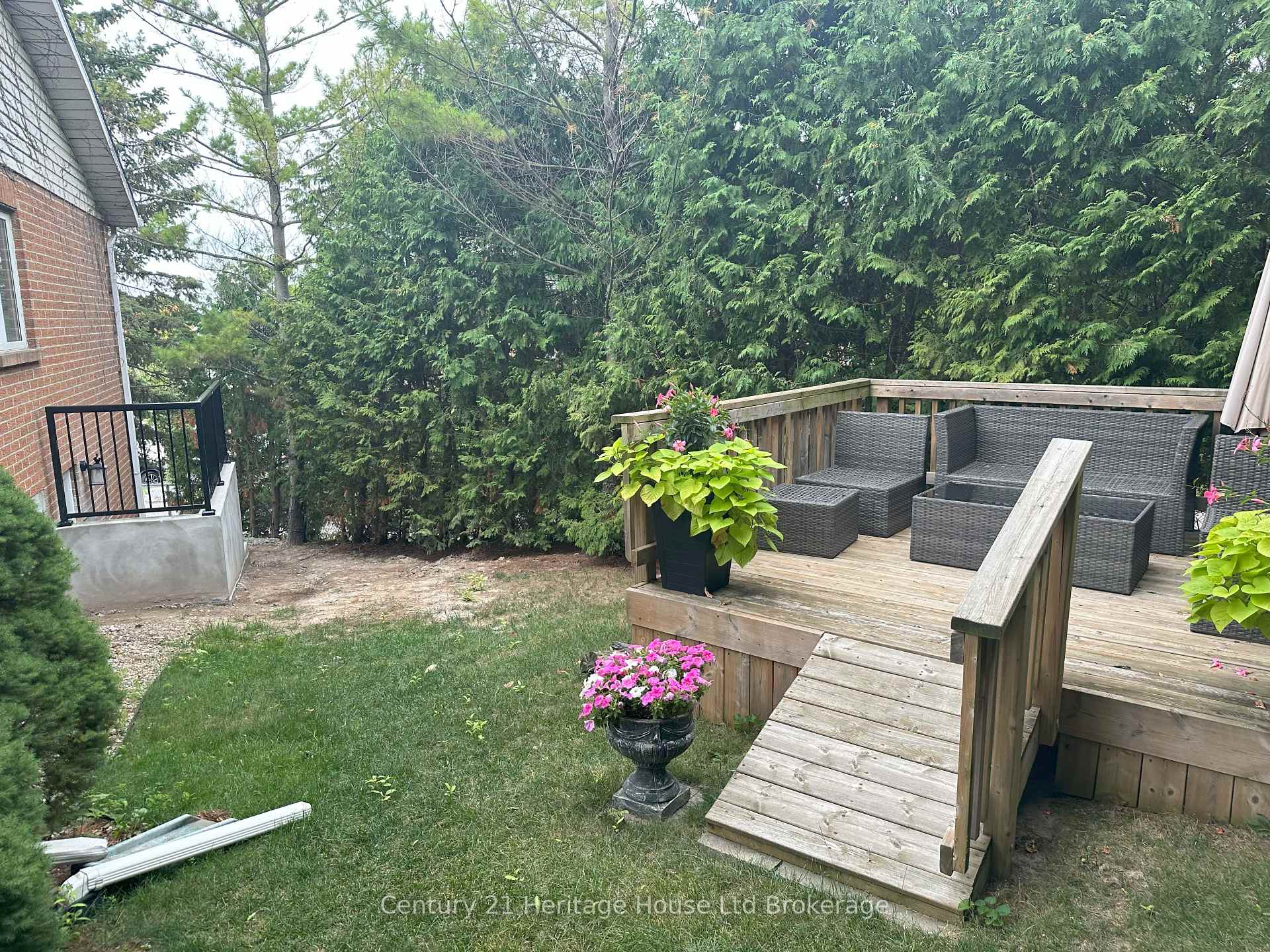 Photo 20 of Unit 2, 30 Zeffer Place, Kitchener — HOMEH