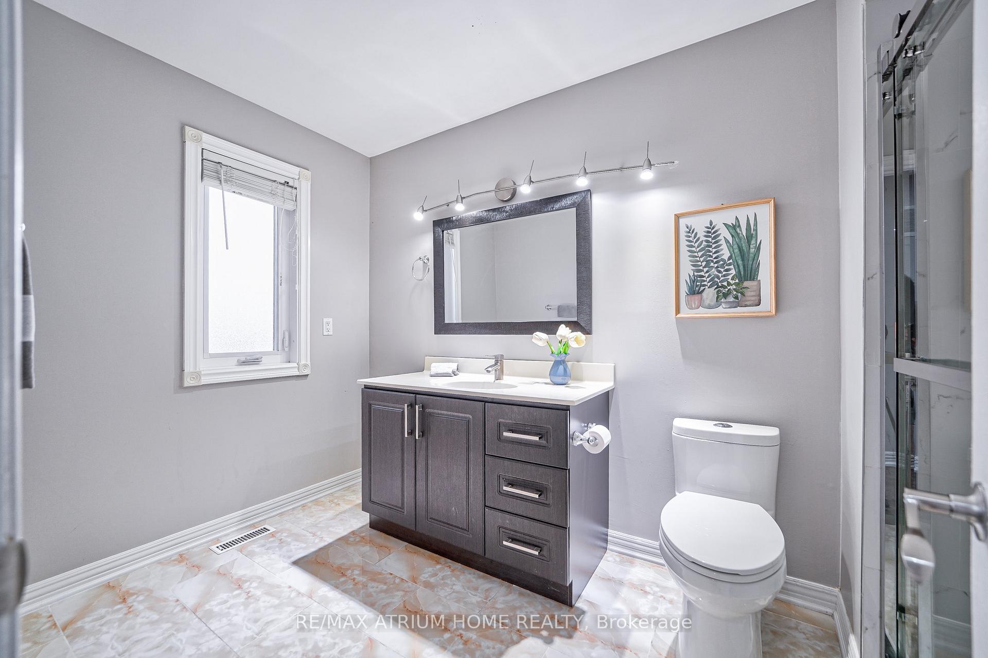 Photo 26 of 10 Olivewood Drive, Markham, Middlefield — HOMEH