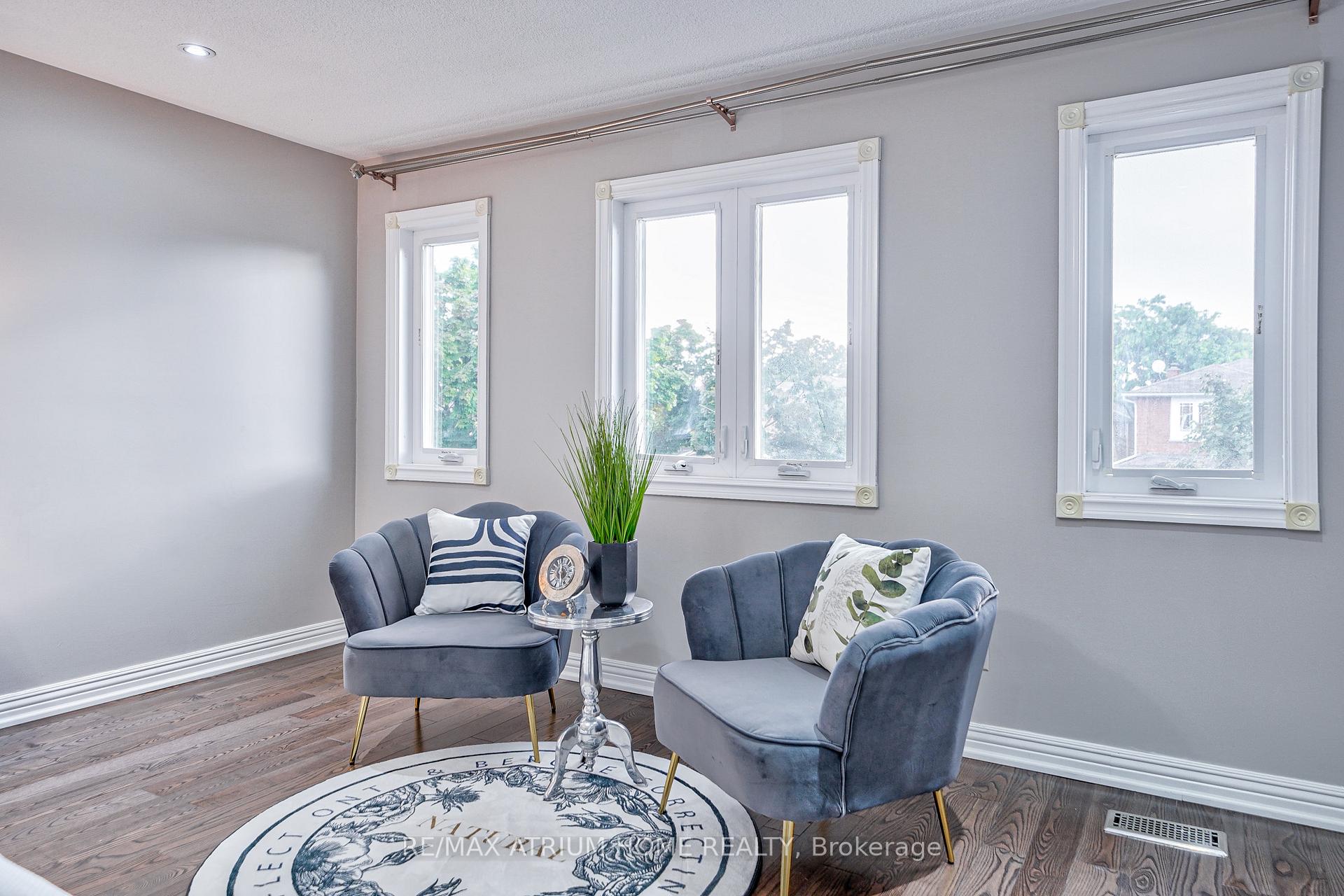 Photo 30 of 10 Olivewood Drive, Markham, Middlefield — HOMEH