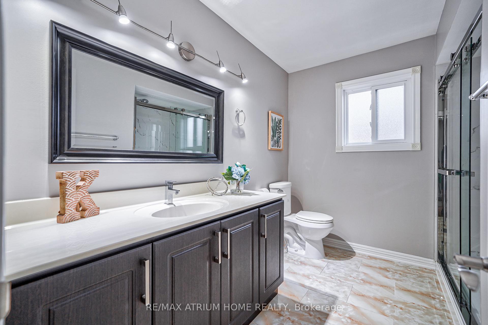 Photo 32 of 10 Olivewood Drive, Markham, Middlefield — HOMEH