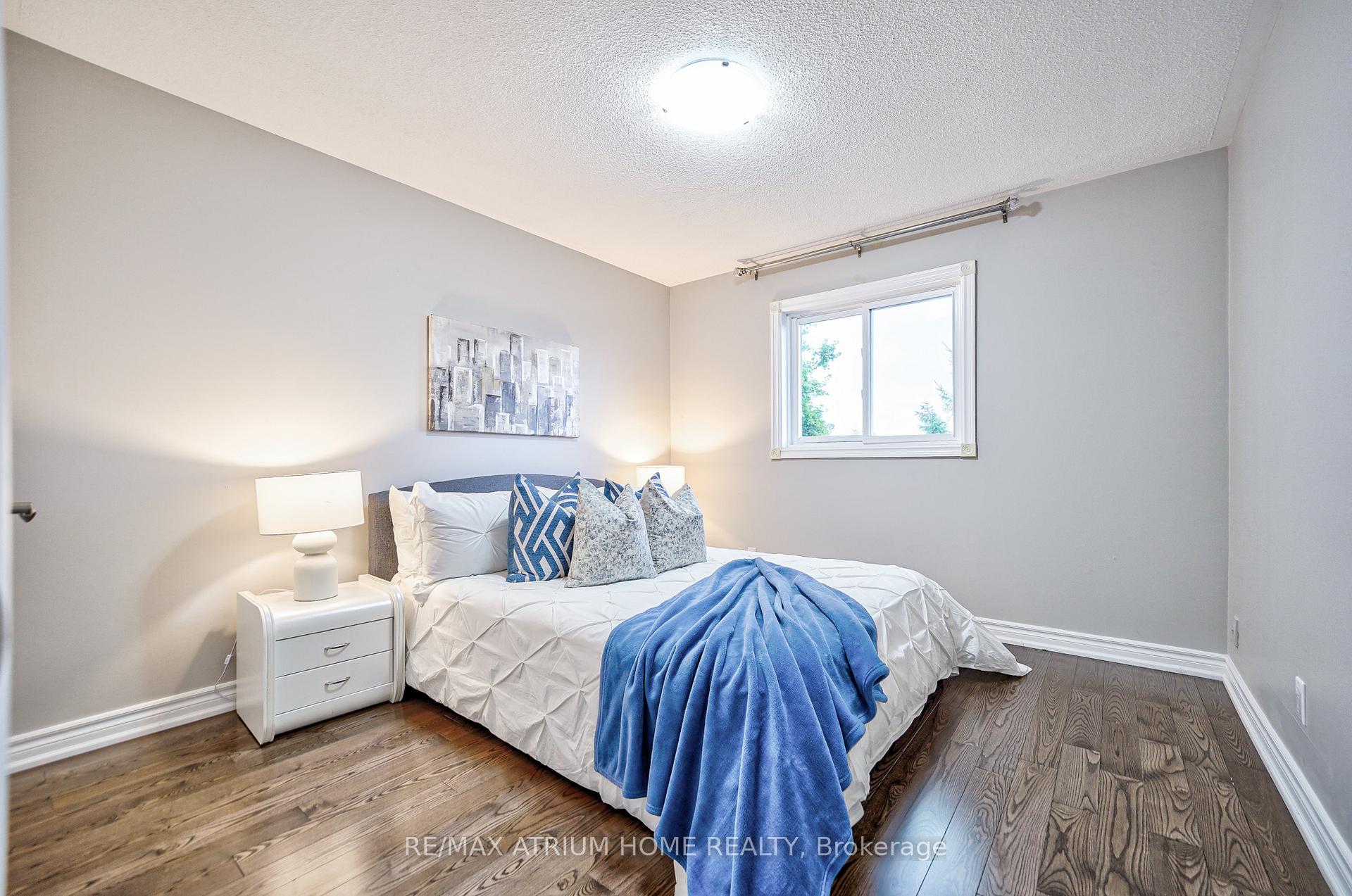 Photo 36 of 10 Olivewood Drive, Markham, Middlefield — HOMEH