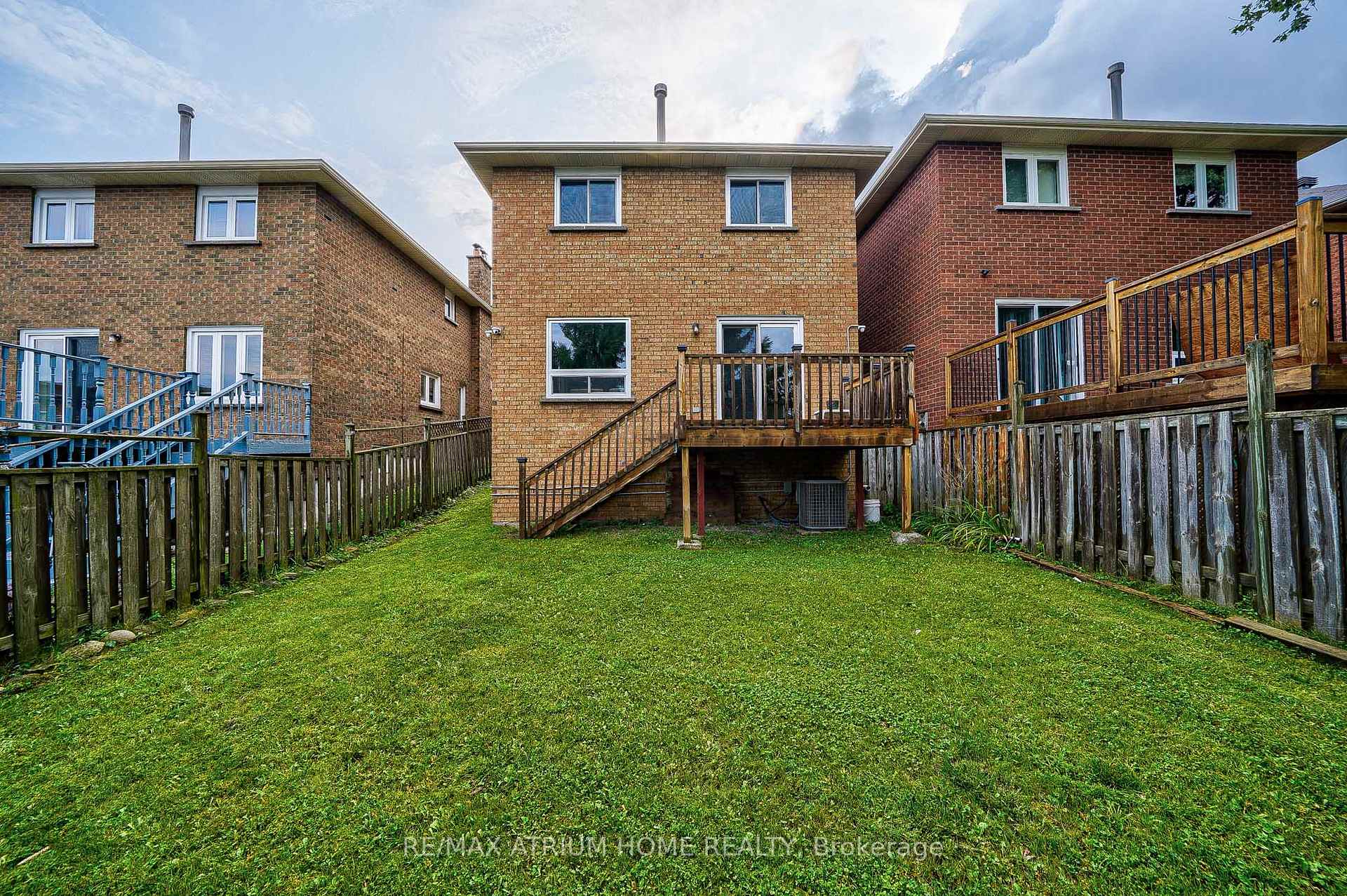 Photo 43 of 10 Olivewood Drive, Markham, Middlefield — HOMEH