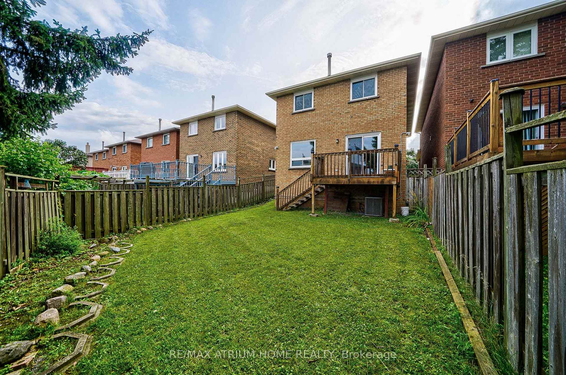 Photo 44 of 10 Olivewood Drive, Markham, Middlefield — HOMEH
