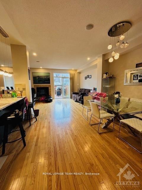 Photo 3 of 1205 Alson Mills Way, Ottawa, Kanata - Emerald Meadows/Trailwest — HOMEH