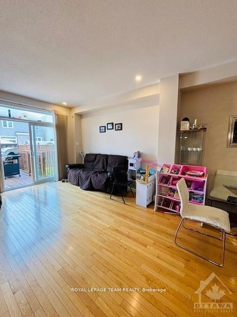 Photo 6 of 1205 Alson Mills Way, Ottawa, Kanata - Emerald Meadows/Trailwest — HOMEH