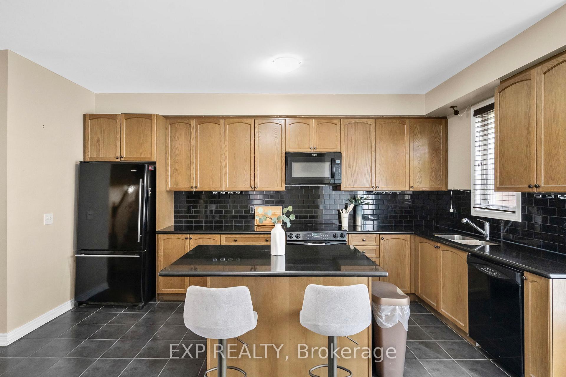 Photo 11 of 25 Abberley Street, Markham, Cornell — HOMEH