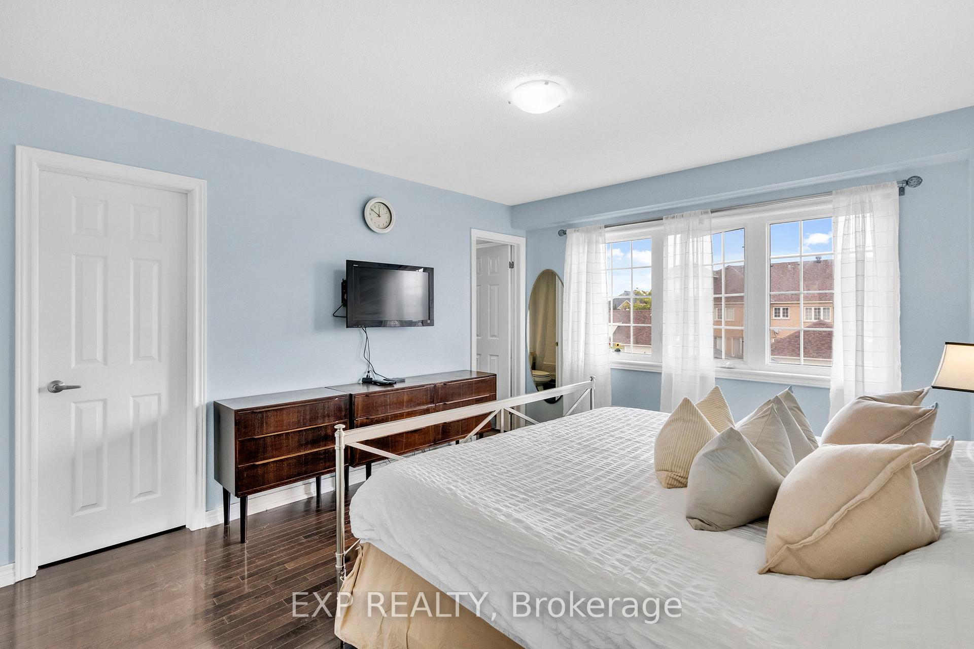 Photo 18 of 25 Abberley Street, Markham, Cornell — HOMEH