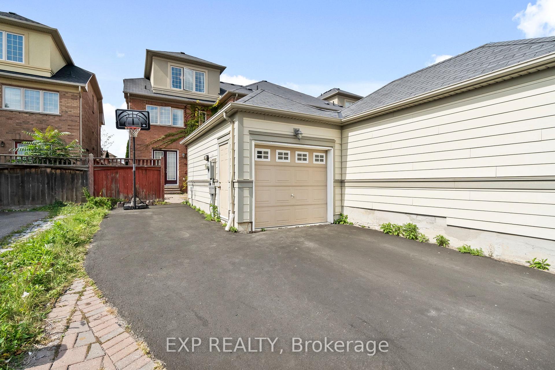Photo 22 of 25 Abberley Street, Markham, Cornell — HOMEH
