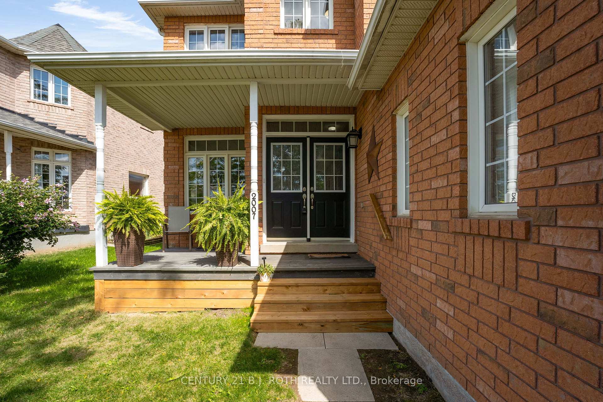 Photo 2 of 2007 Webster Boulevard, Innisfil, Alcona — HOMEH