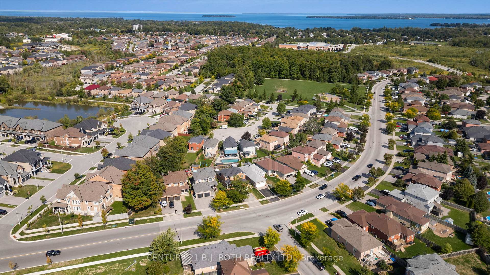 Photo 44 of 2007 Webster Boulevard, Innisfil, Alcona — HOMEH