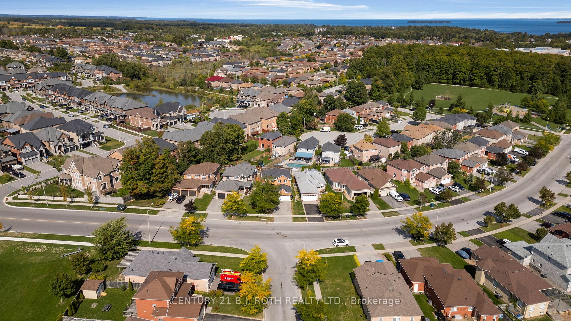 Photo 45 of 2007 Webster Boulevard, Innisfil, Alcona — HOMEH