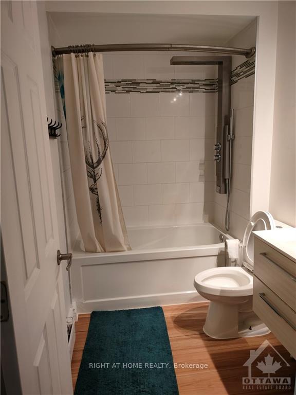 Photo 9 of Unit A, 25 Robinson Avenue, Ottawa, Sandy Hill — HOMEH