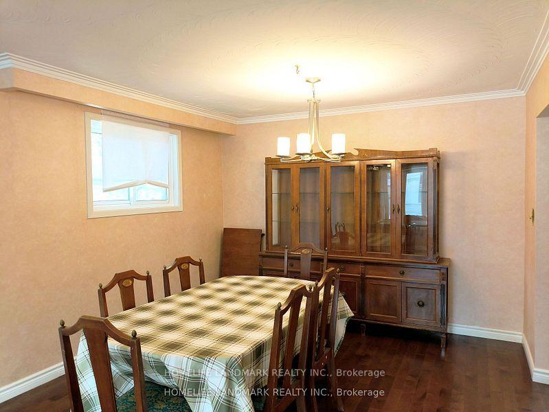 Photo 4 of 165 Fred Varley Drive, Markham, Unionville — HOMEH