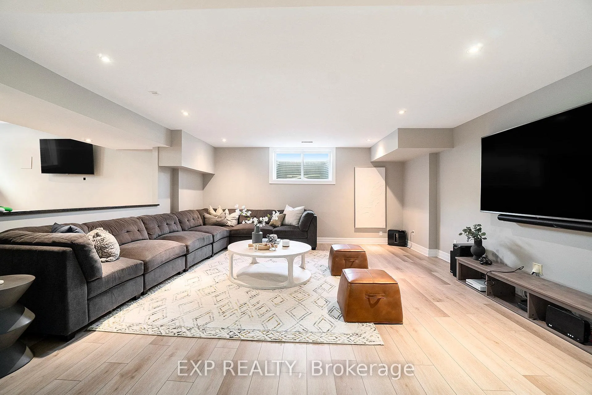 Photo 36 of 450 Lockmaster Crescent, Ottawa, Manotick Village & Manotick Estates — HOMEH