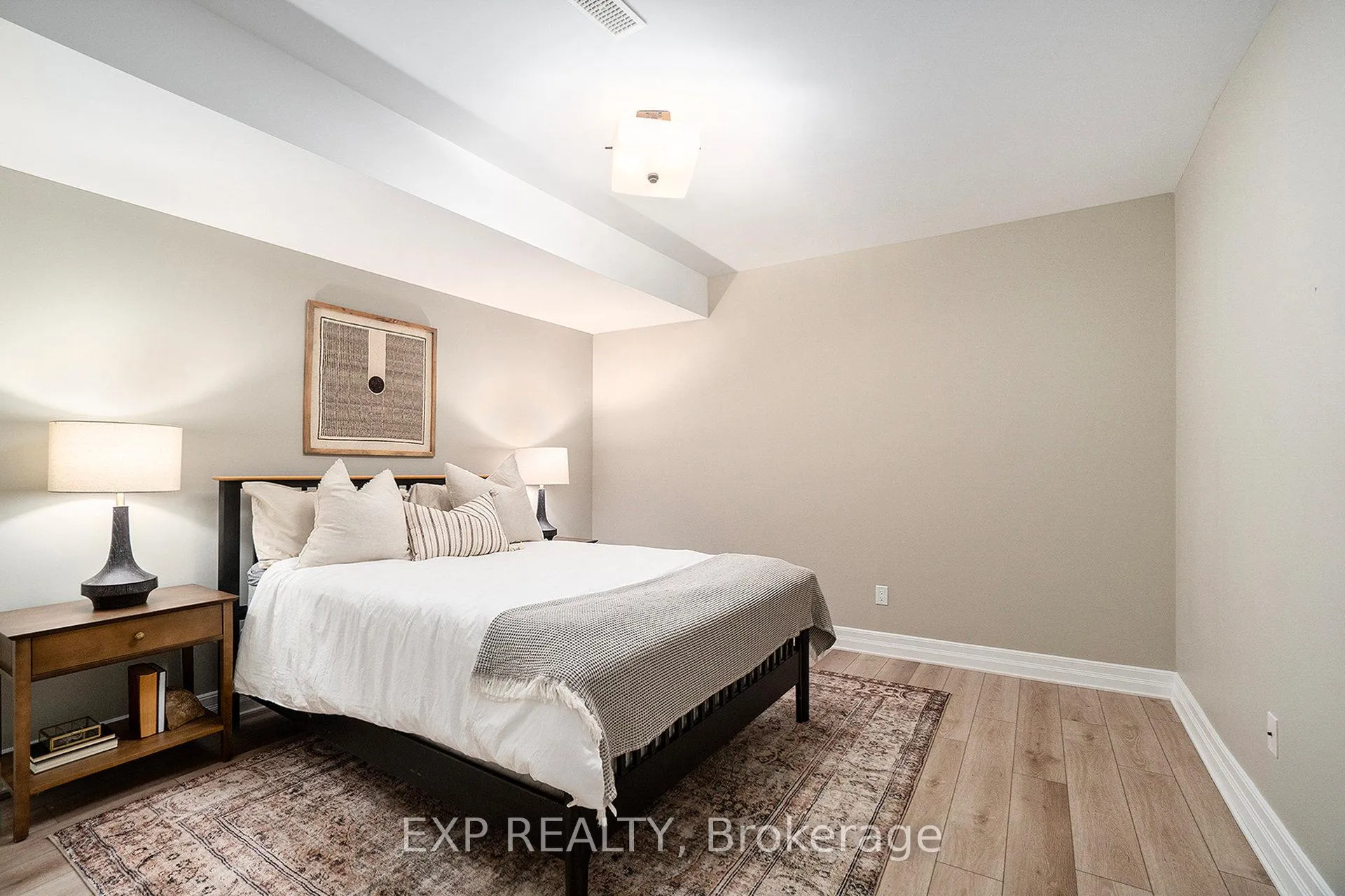 Photo 37 of 450 Lockmaster Crescent, Ottawa, Manotick Village & Manotick Estates — HOMEH