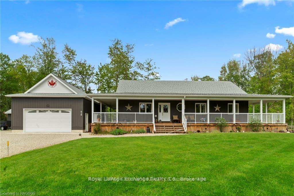 Front of 615 Cayuga Crescent