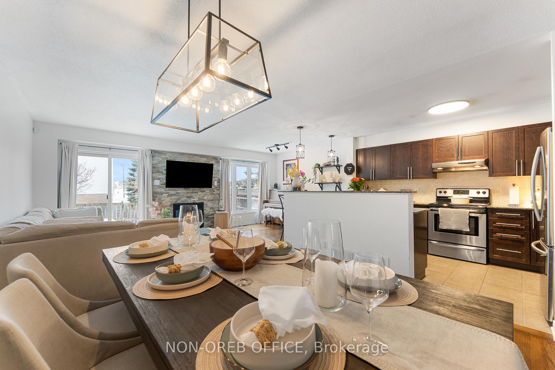 Photo 8 of 202 Arrita Street, Ottawa, Kanata - Emerald Meadows/Trailwest — HOMEH