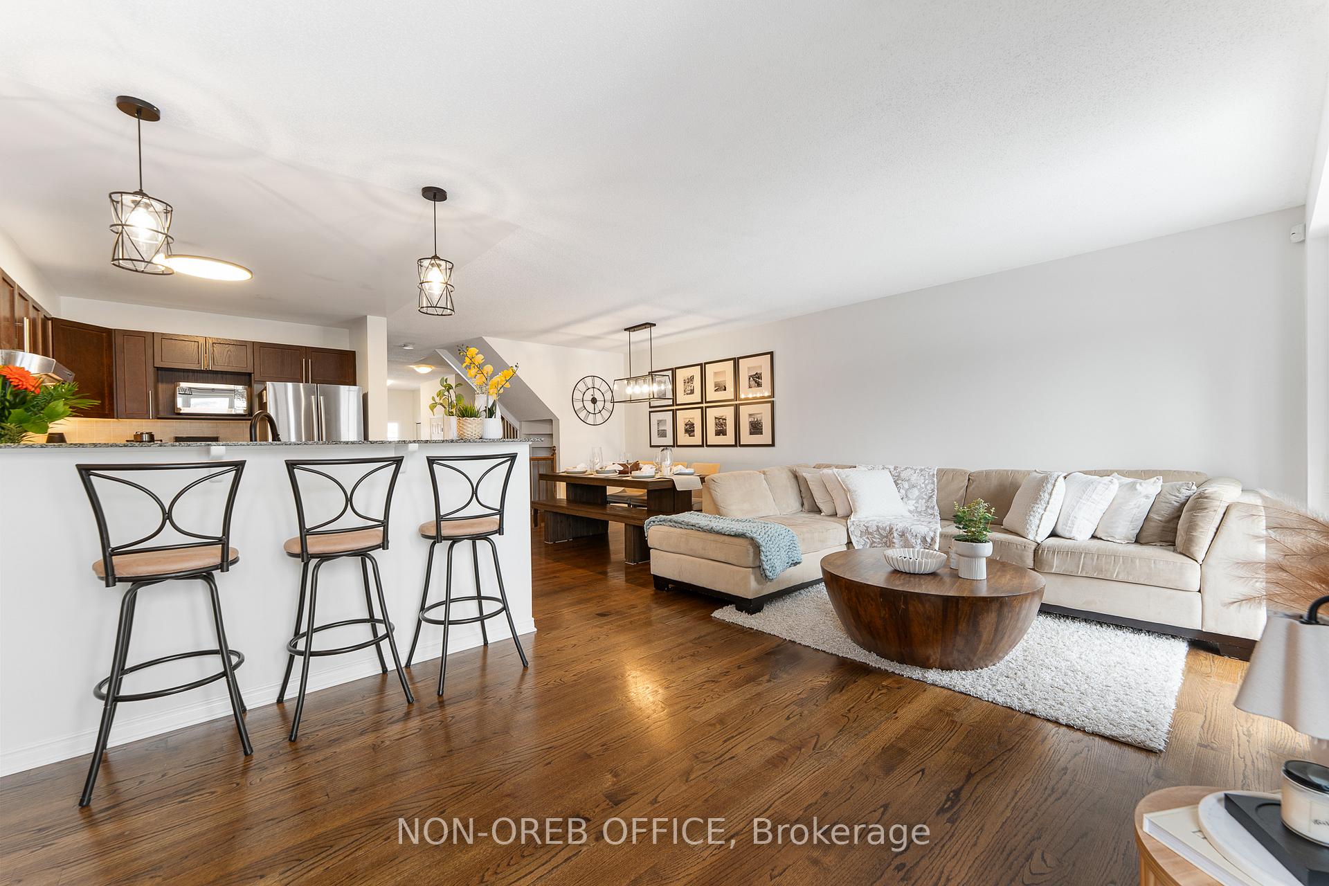 Photo 13 of 202 Arrita Street, Ottawa, Kanata - Emerald Meadows/Trailwest — HOMEH