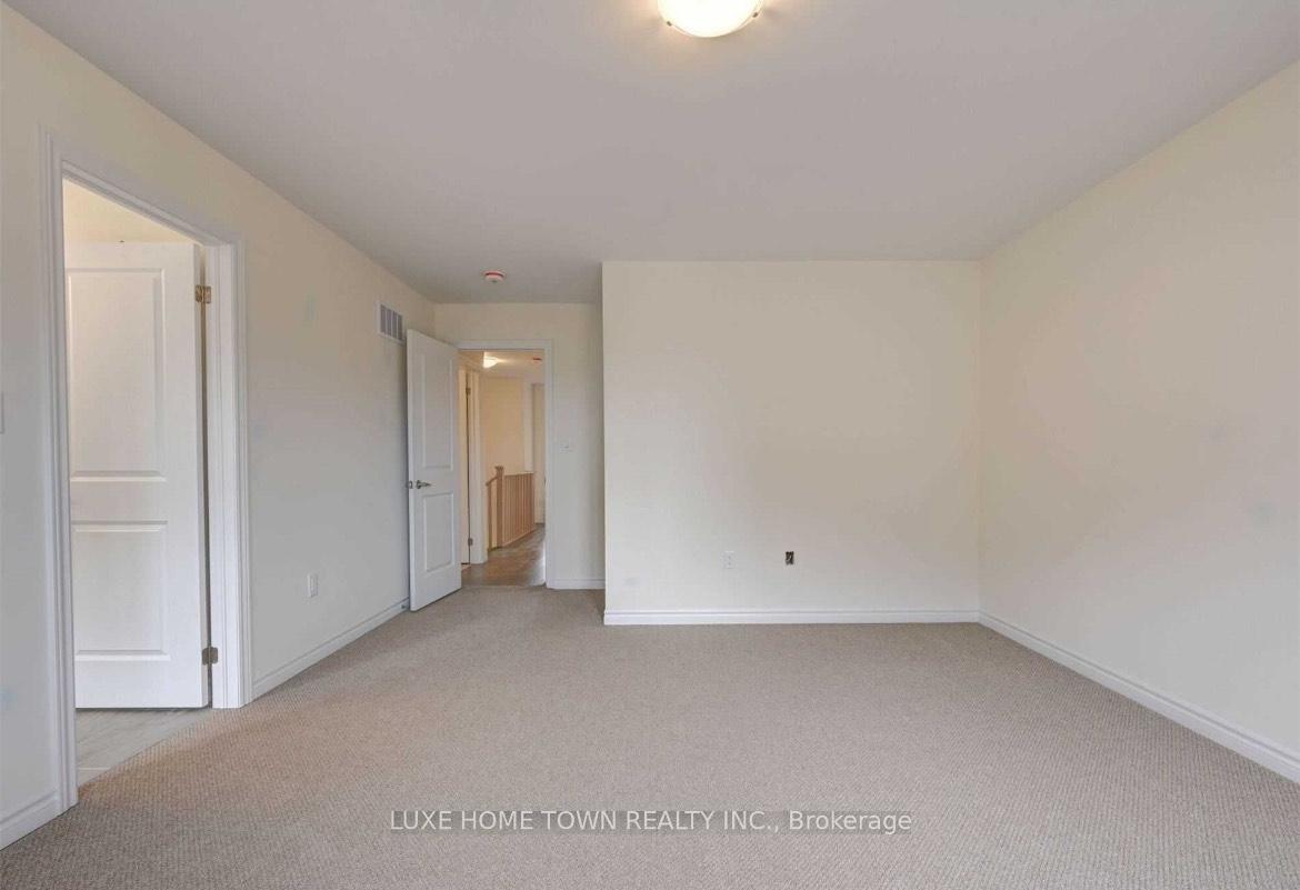 Photo 9 of 2227 Grainger Loop, Innisfil, Alcona — HOMEH