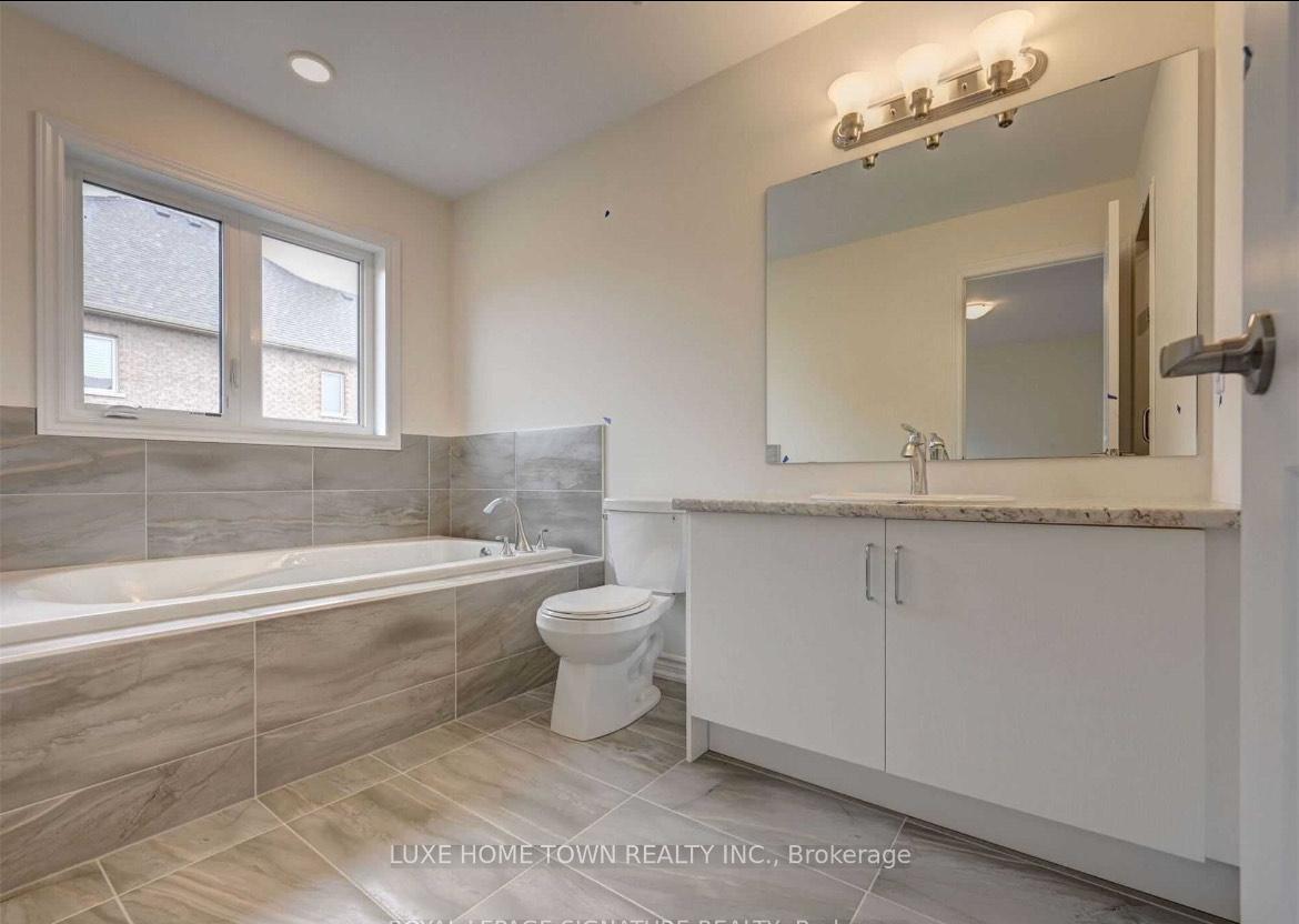 Photo 10 of 2227 Grainger Loop, Innisfil, Alcona — HOMEH