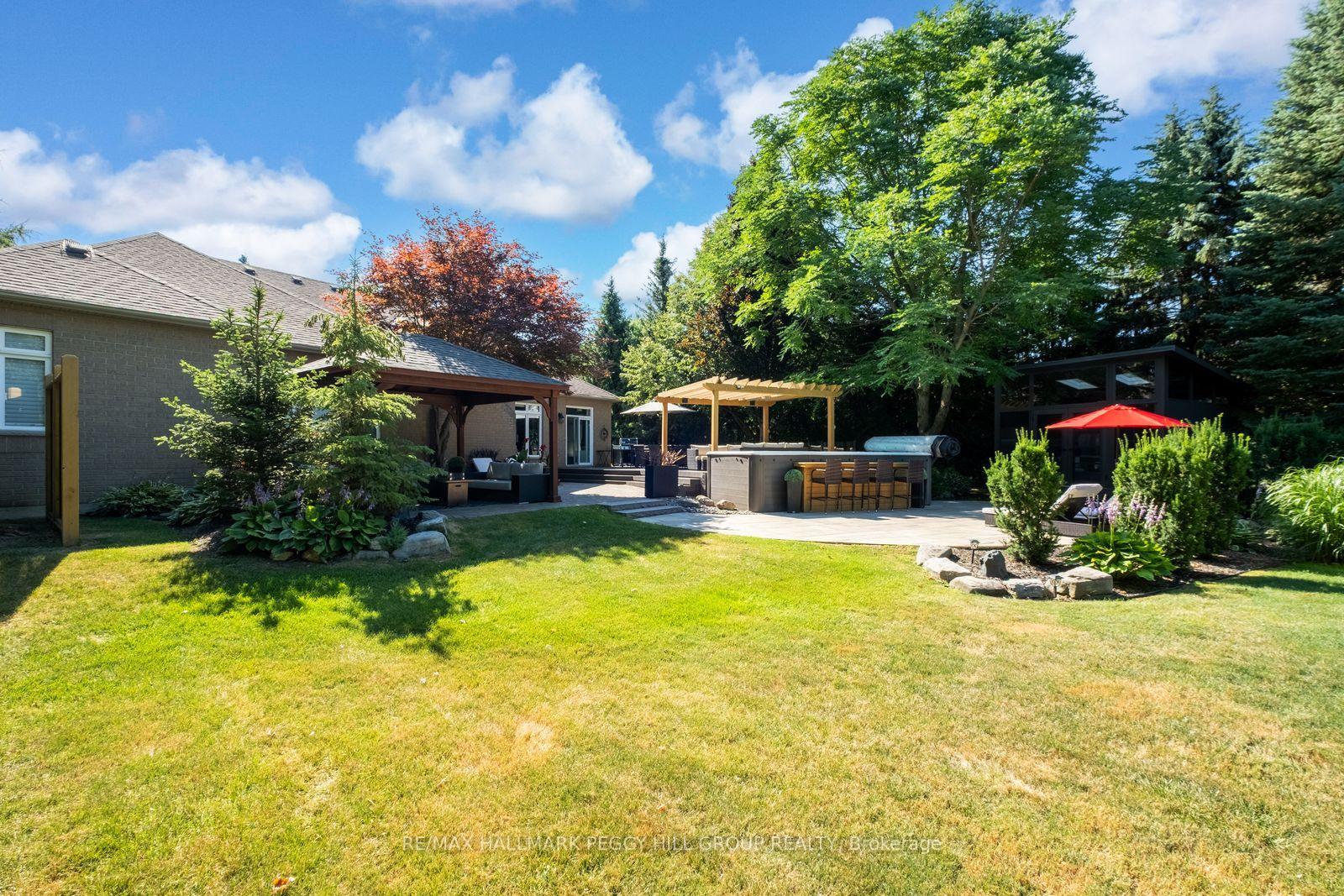 Photo 28 of 68 Mactaggart Drive, King, Nobleton — HOMEH