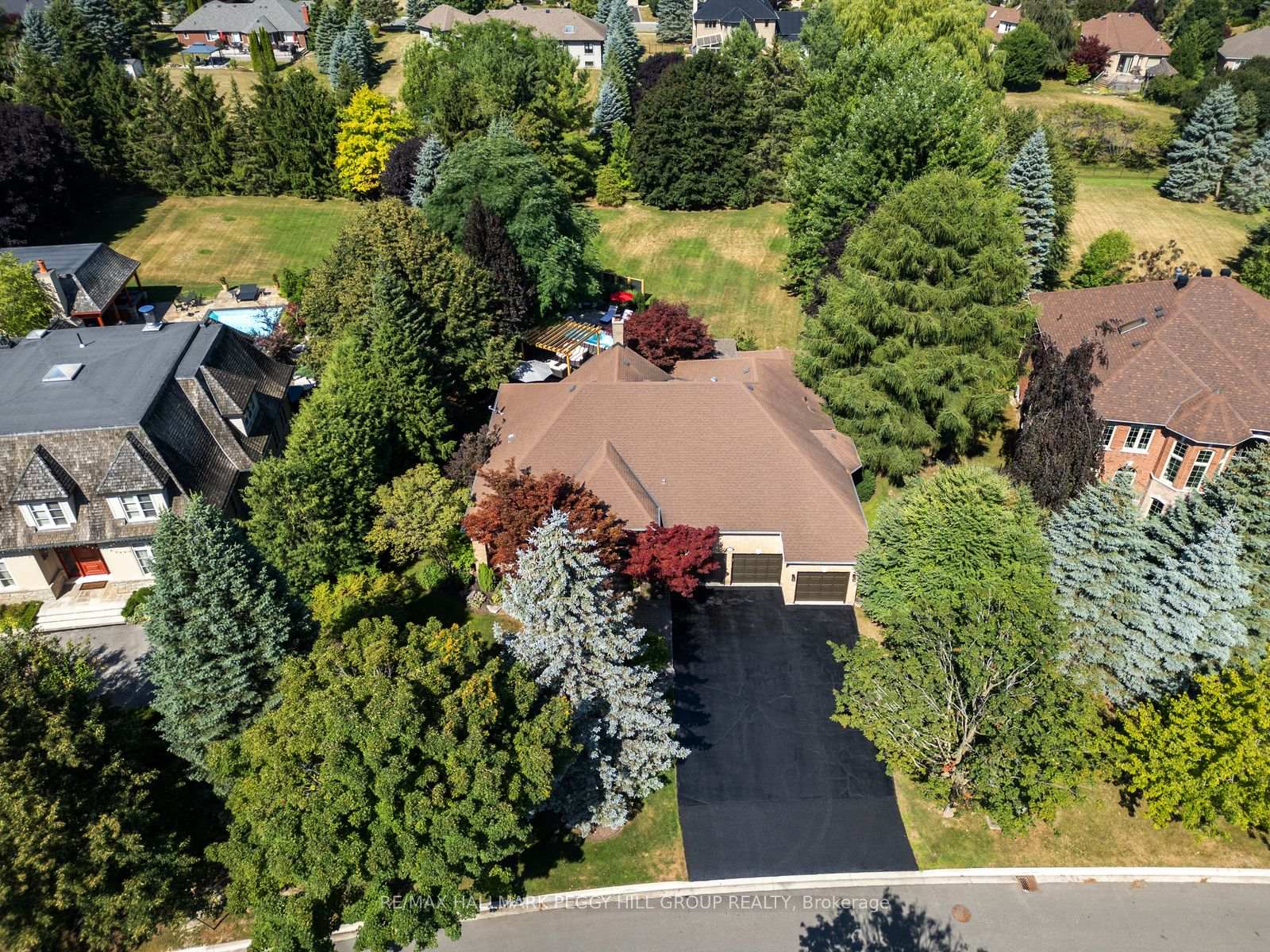 Photo 30 of 68 Mactaggart Drive, King, Nobleton — HOMEH