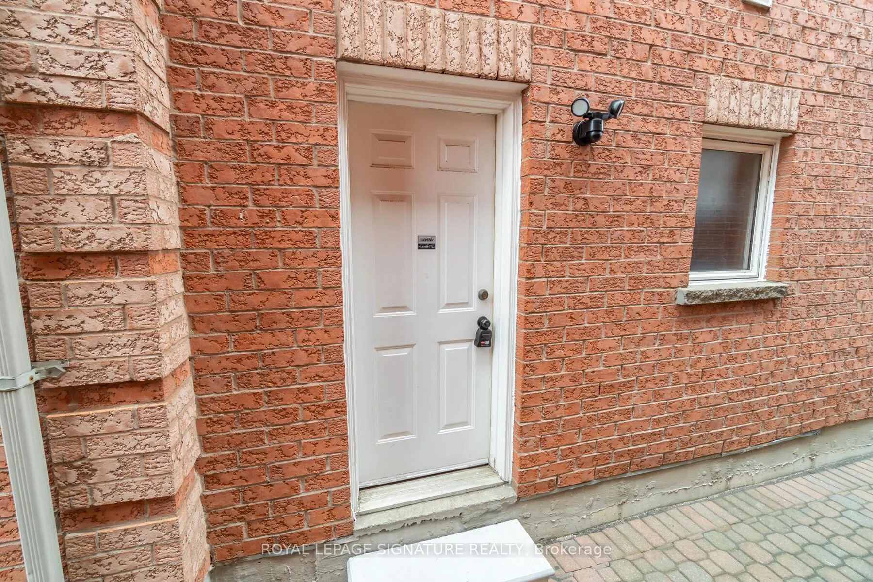 Photo 2 of 62 Summerlea Street, Markham, Middlefield — HOMEH