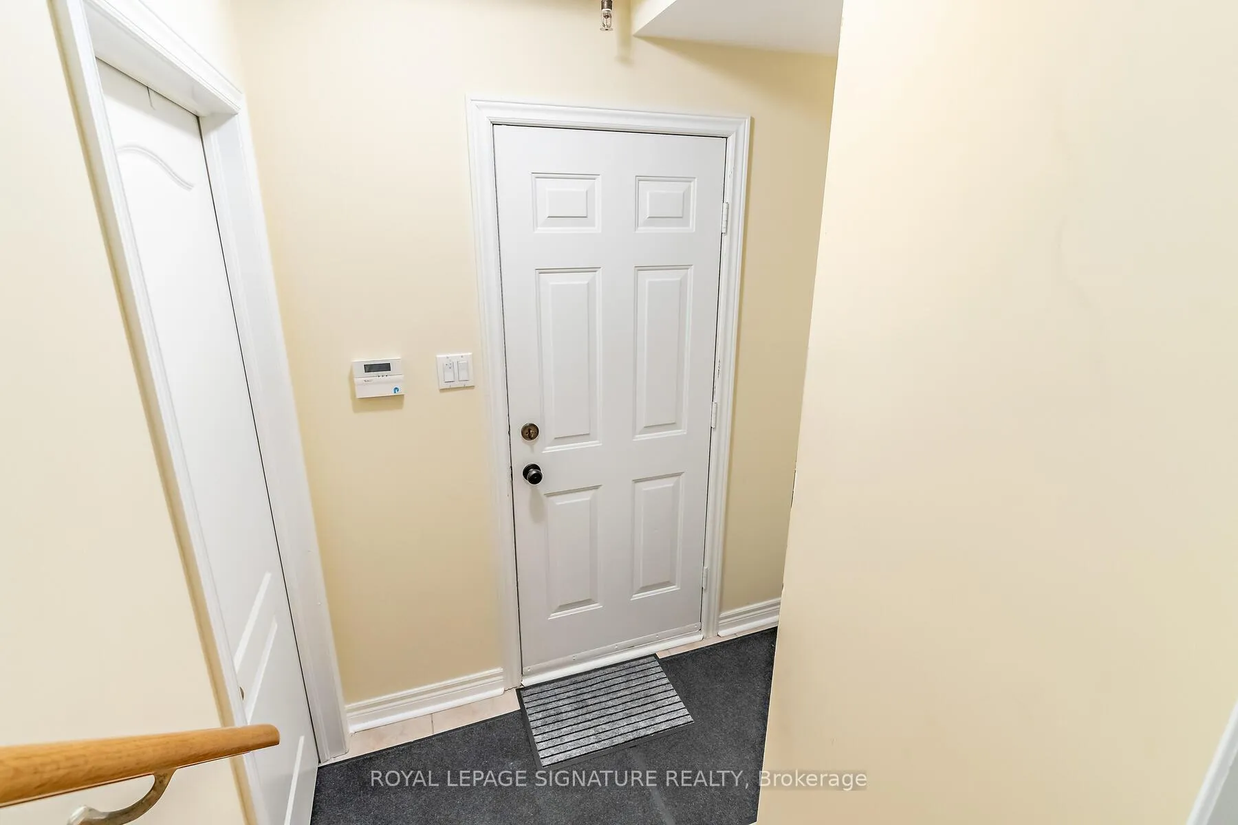 Photo 3 of 62 Summerlea Street, Markham, Middlefield — HOMEH