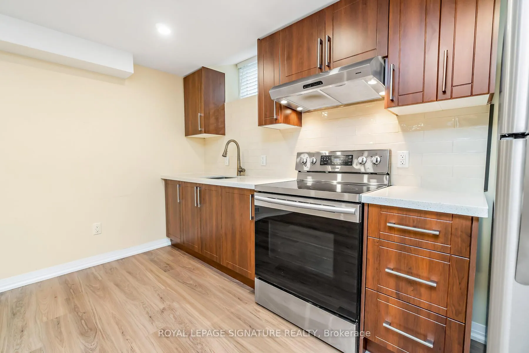 Photo 6 of 62 Summerlea Street, Markham, Middlefield — HOMEH