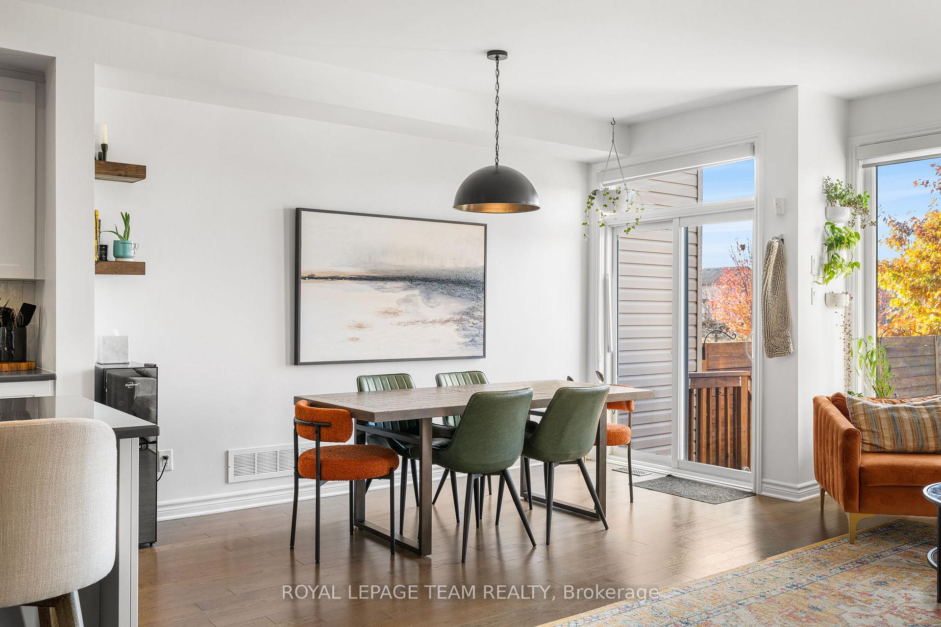 Photo 14 of 200 Akerson Road, Ottawa, Kanata - Emerald Meadows/Trailwest — HOMEH
