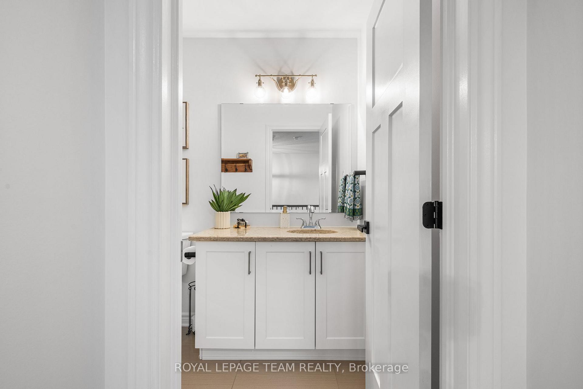 Photo 31 of 200 Akerson Road, Ottawa, Kanata - Emerald Meadows/Trailwest — HOMEH