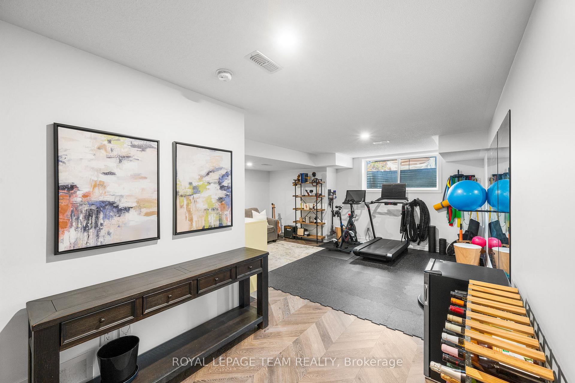Photo 33 of 200 Akerson Road, Ottawa, Kanata - Emerald Meadows/Trailwest — HOMEH