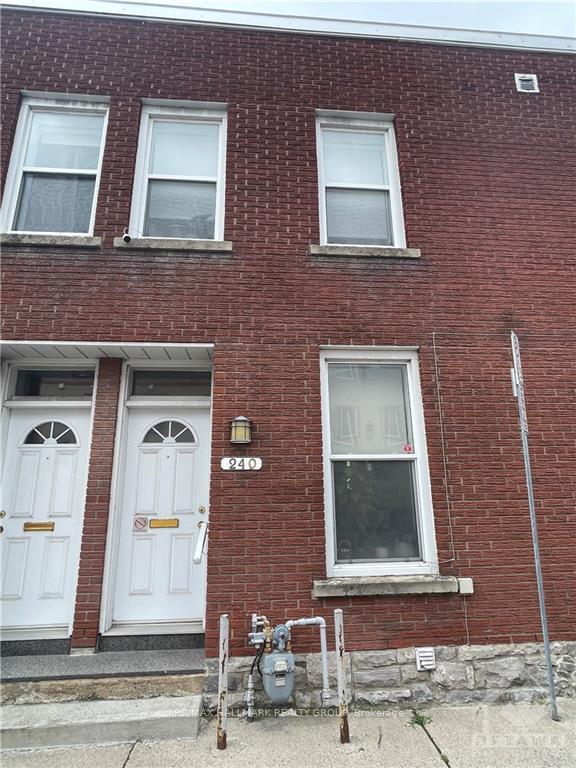Front of 240 Cumberland Street