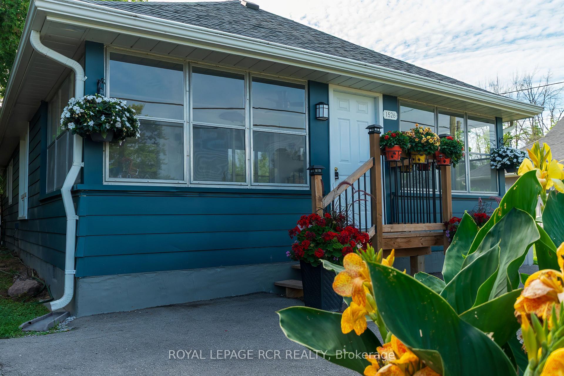 Photo 2 of 1526 Houston Avenue, Innisfil, Alcona — HOMEH