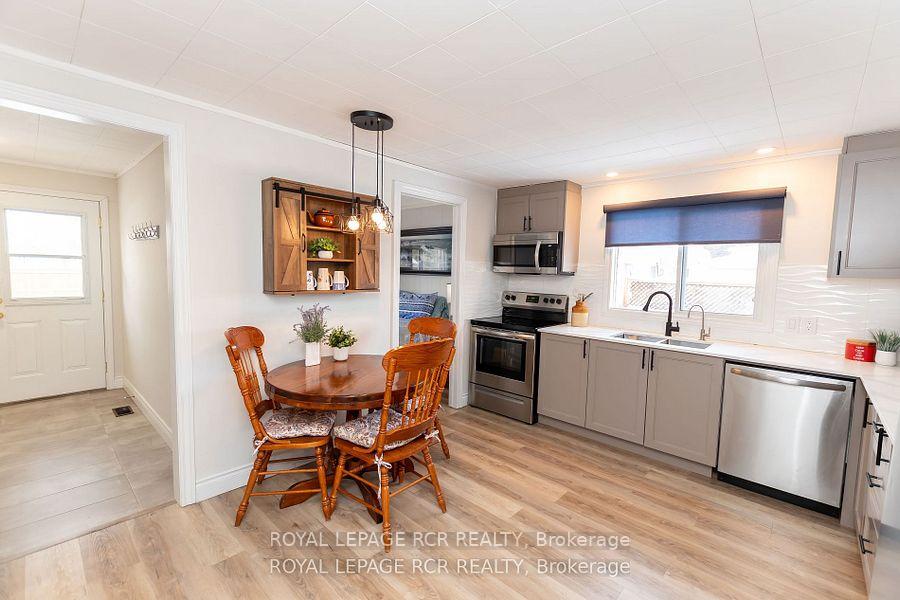 Photo 9 of 1526 Houston Avenue, Innisfil, Alcona — HOMEH