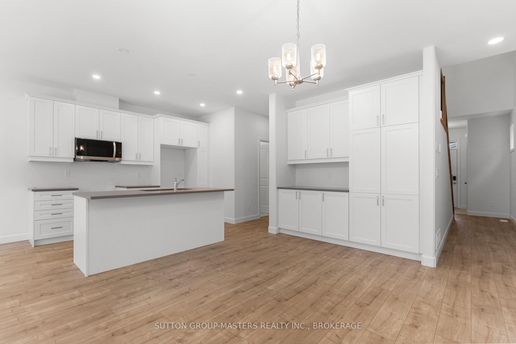 Photo 9 of 208 Superior Drive, Loyalist, Amherstview — HOMEH