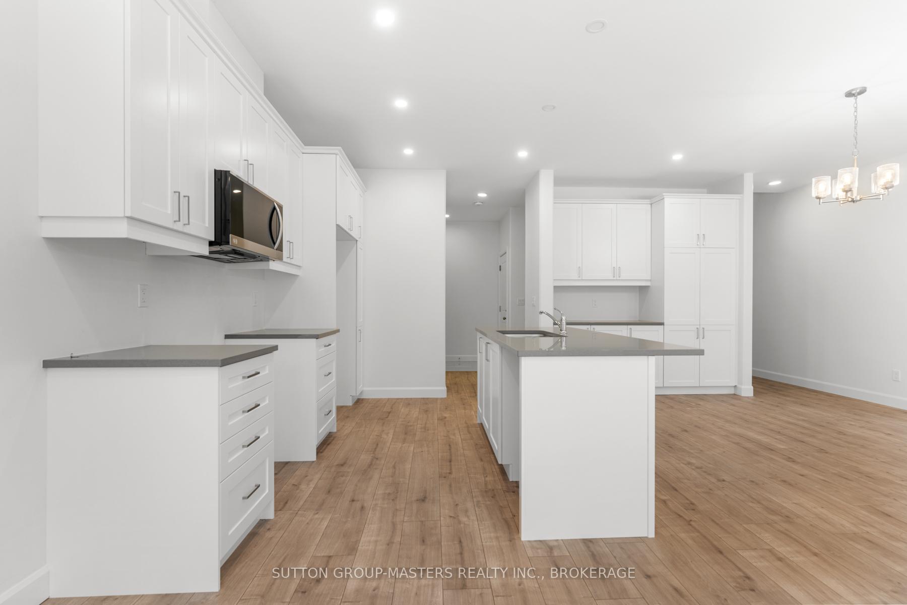 Photo 14 of 208 Superior Drive, Loyalist, Amherstview — HOMEH