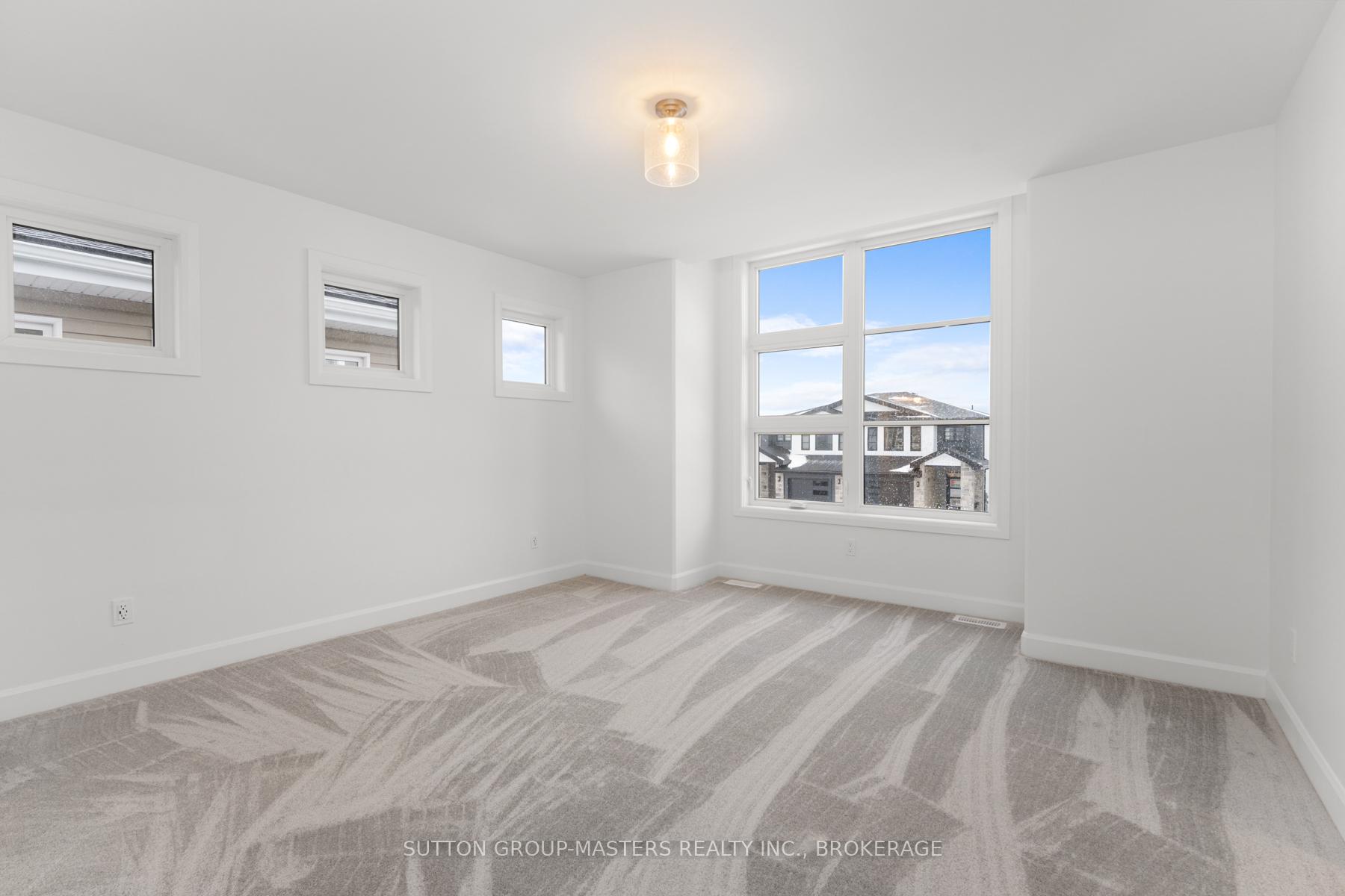 Photo 25 of 208 Superior Drive, Loyalist, Amherstview — HOMEH