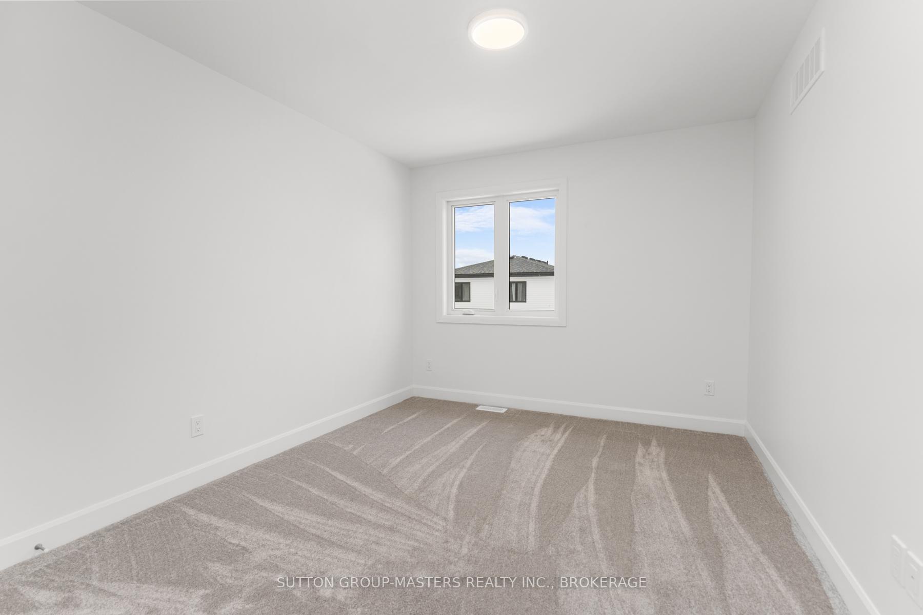 Photo 37 of 208 Superior Drive, Loyalist, Amherstview — HOMEH