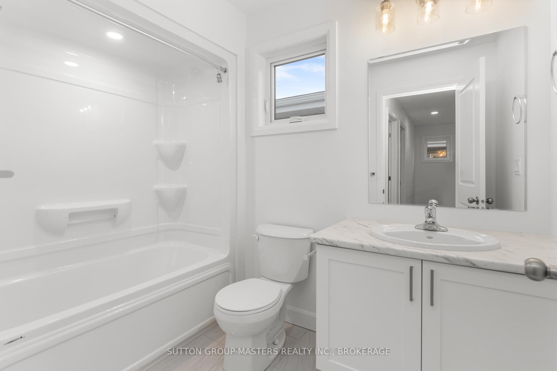 Photo 40 of 208 Superior Drive, Loyalist, Amherstview — HOMEH