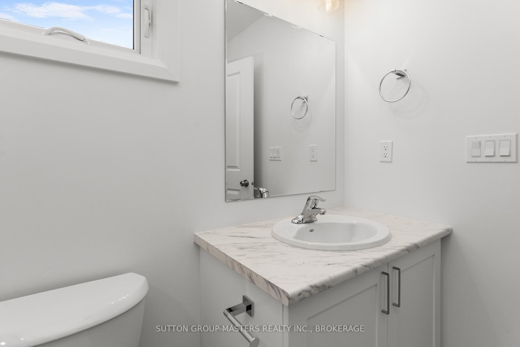 Photo 42 of 208 Superior Drive, Loyalist, Amherstview — HOMEH