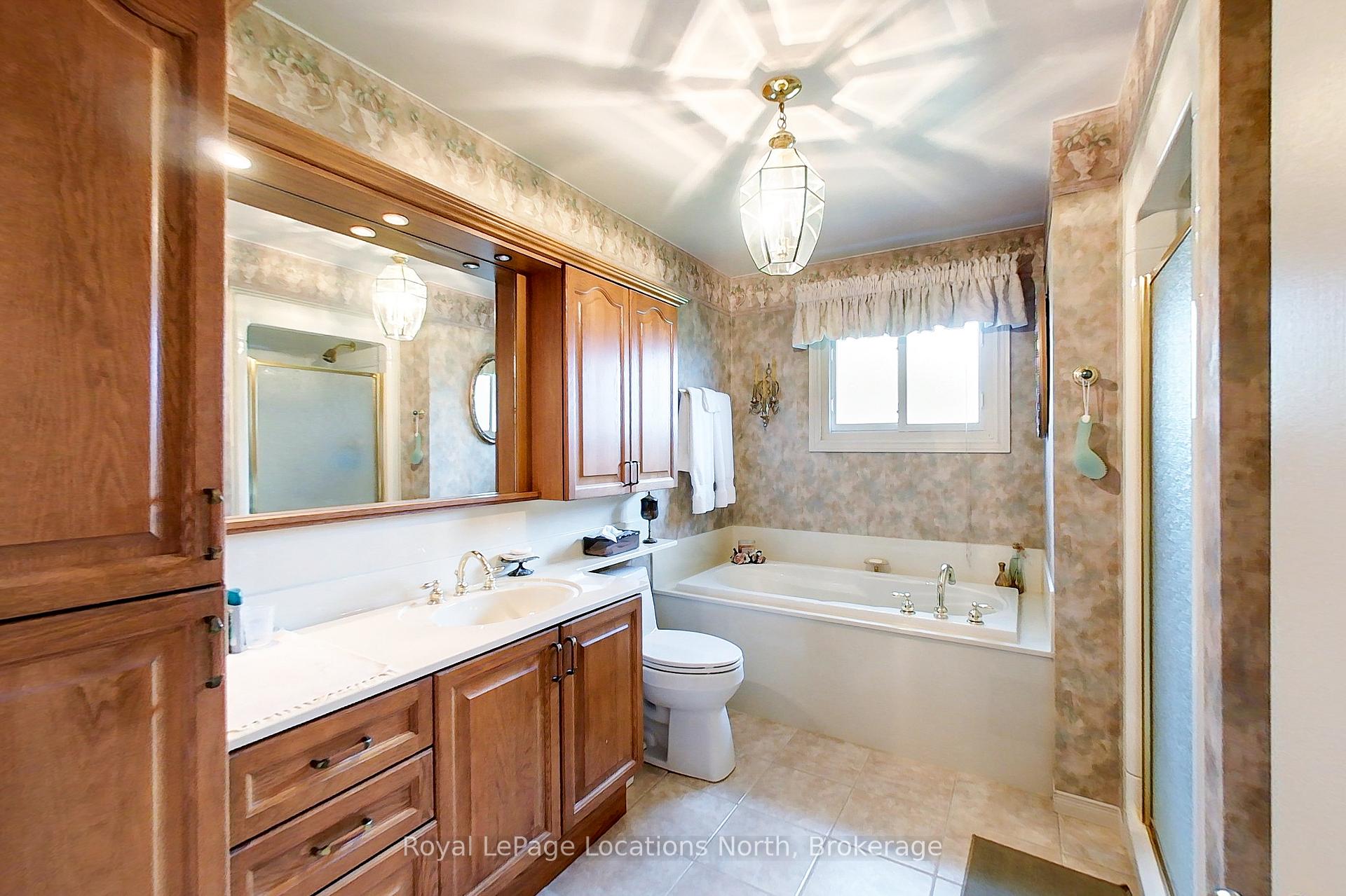 Photo 16 of 256 Union Street, Meaford — HOMEH