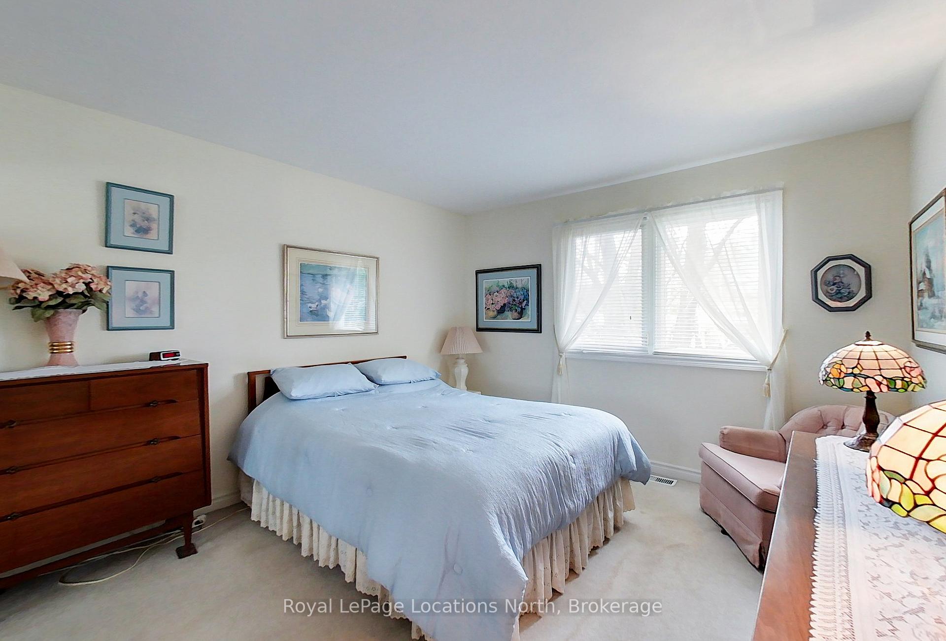 Photo 17 of 256 Union Street, Meaford — HOMEH