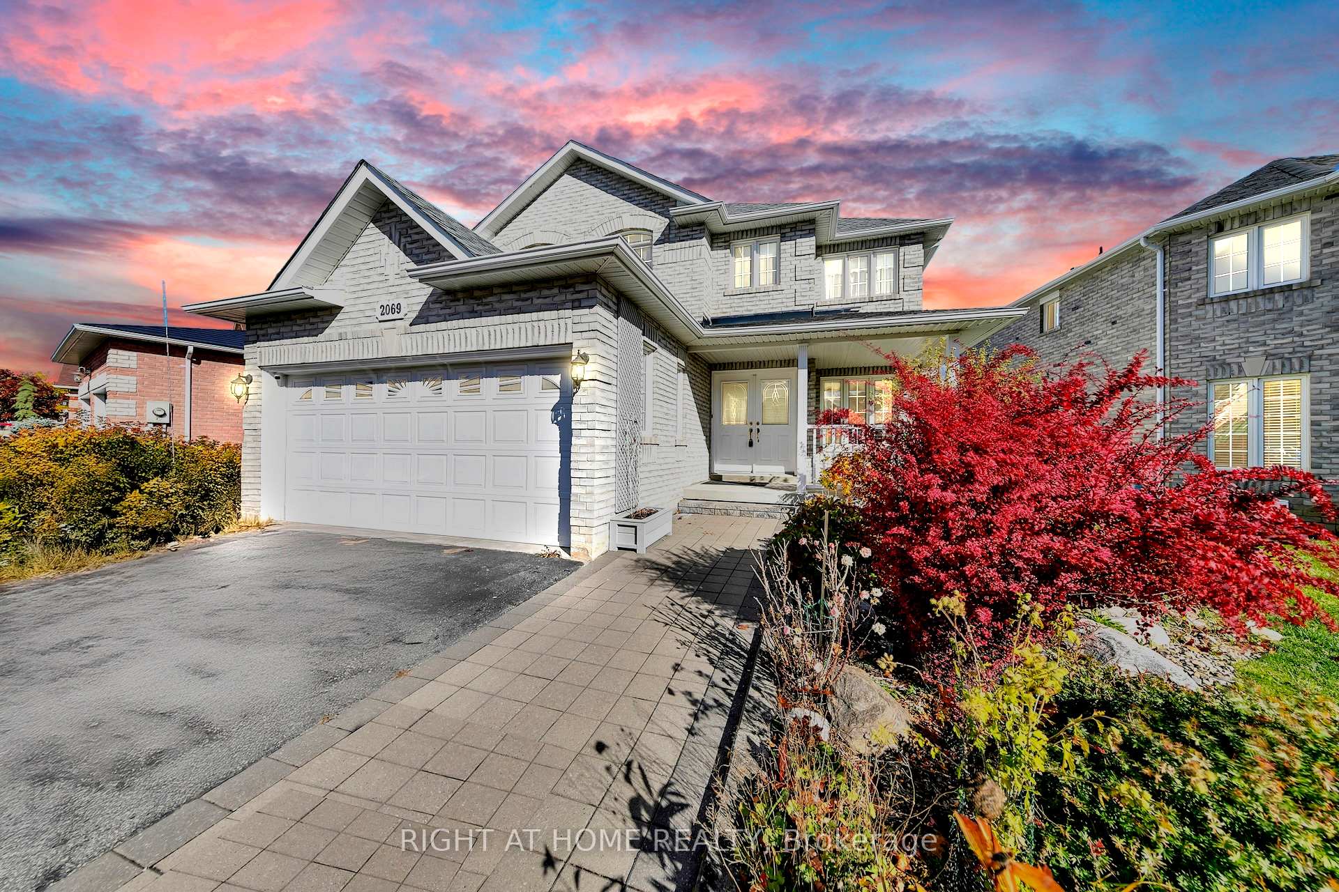 Photo 2 of 2069 Wilson Street, Innisfil, Alcona — HOMEH
