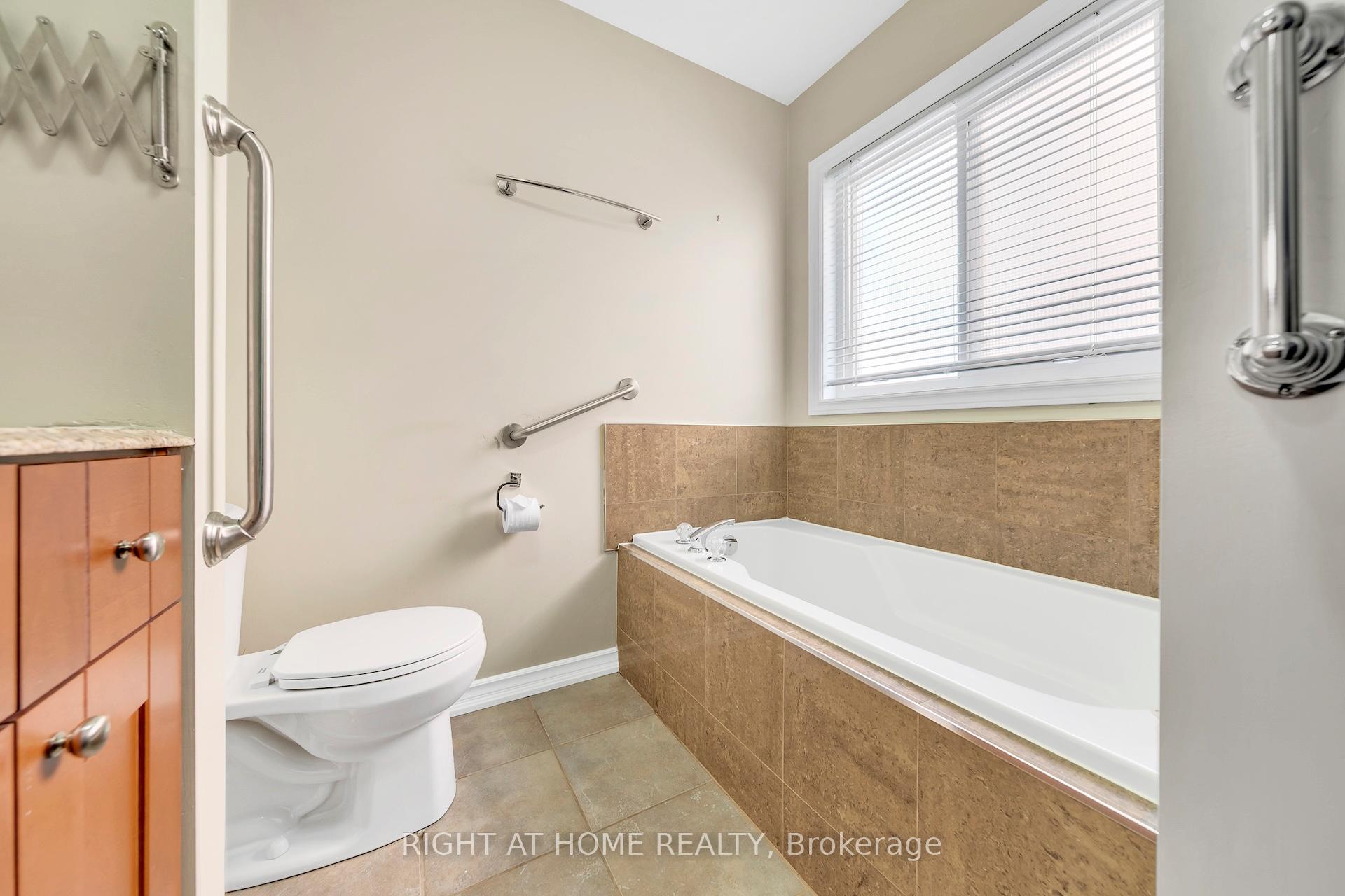 Photo 11 of 2069 Wilson Street, Innisfil, Alcona — HOMEH
