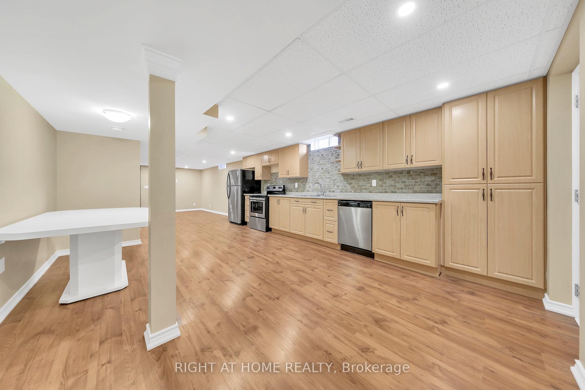 Photo 33 of 2069 Wilson Street, Innisfil, Alcona — HOMEH